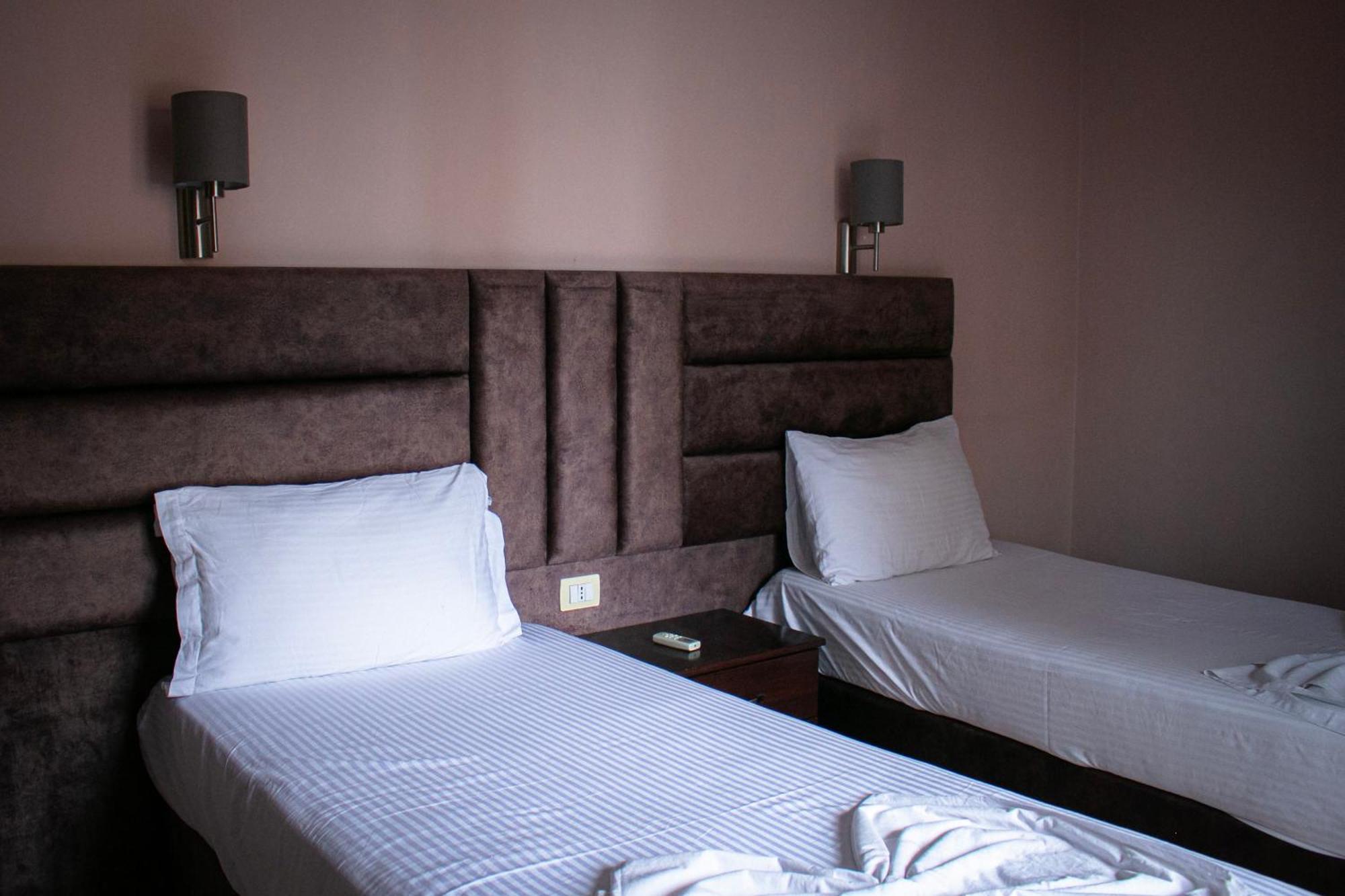 Hotel Fron Саранда Экстерьер фото